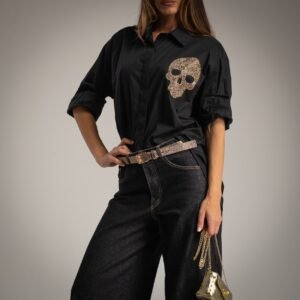 Stilius, kupinas paslapčių ir spindesio!