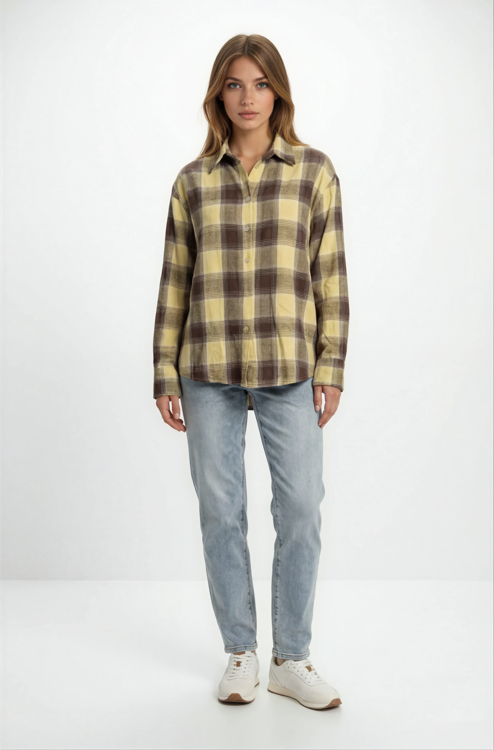 1000018524-224033-women footwear 2_front-Sophia-Warm Studio-2 Languoti marškinėliai