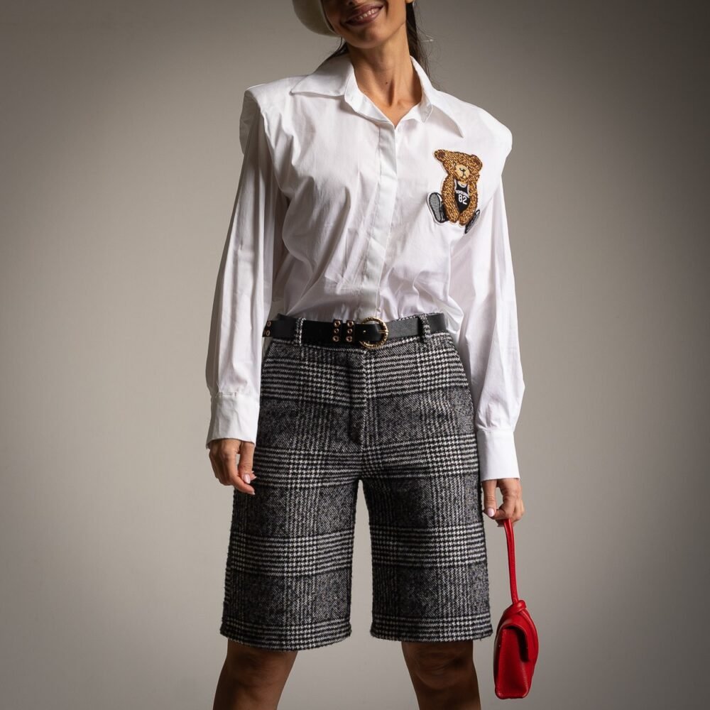 Balti marškiniai su meškiuko aplikacija!