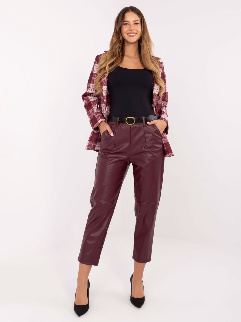 Subtilus kirpimas pabrėš jūsų figūrą!