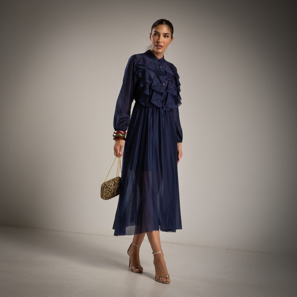 Žavinga ir elegantiška tamsiai mėlyna suknelė!