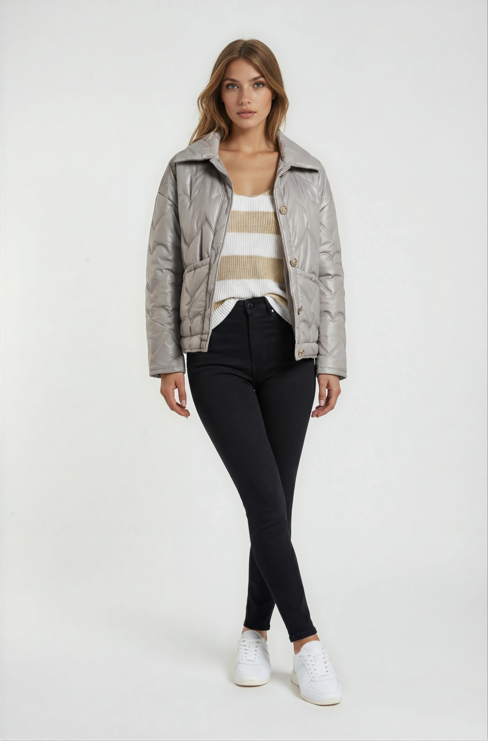 Striukė - švarkelis.