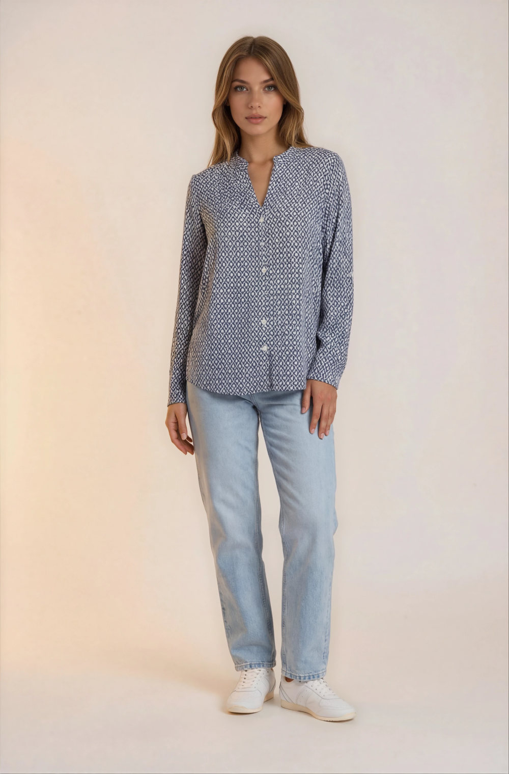 1000018064-women bottom 02_front-women footwear 2_front-Sophia-Warm Studio-2 Marškinėliai.