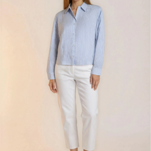 Klasikiniai žydri marškiniai su juostom.