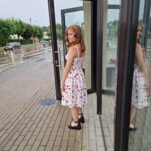 Suknelė su petnešėlėmis ,,Rožytė''.