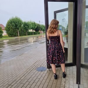 Suknelė su petnešėlėmis ,,Rožytė''.