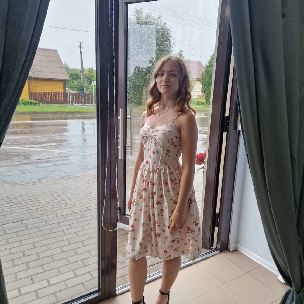 20260727_152108 Suknelė su petnešėlėmis ,,Rožytė''.
