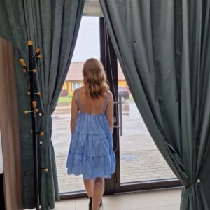 Suknelė su petnešėlėmis ,,Mėnulis ir saulė''.