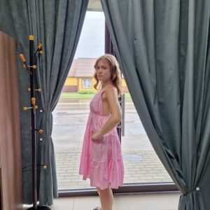 Suknelė su petnešėlėmis ,,Mėnulis ir saulė''.