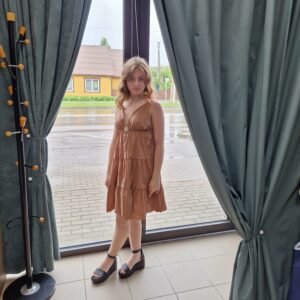 Suknelė su petnešėlėmis ,,Mėnulis ir saulė''.