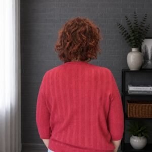 Avietinė ažūrinė megzta palaidinė su angora, vaizdas iš nugaros